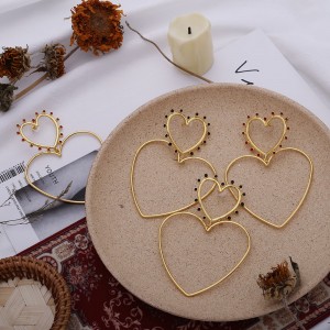 2020 New Fashion Enamel Dots Filled Double Heart Love Earrings Ladies Exaggerated Fashion Party’s Big Gold Earring