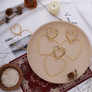 2020 New Fashion Enamel Dots Filled Double Heart Love Earrings Ladies Exaggerated Fashion Party’s Big Gold Earring